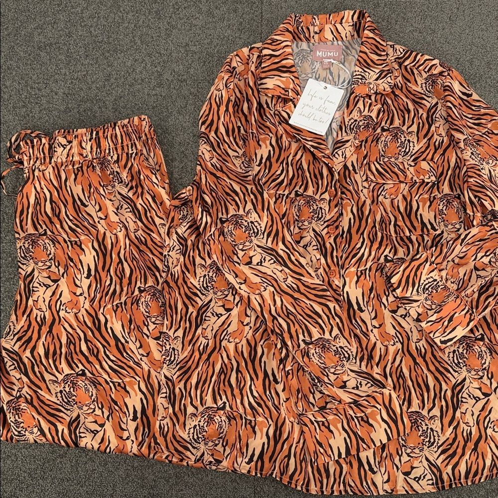 Show Me Your Mumu Pajamas Wm XS Orange Black Royal Tiger Print Silky Revolve